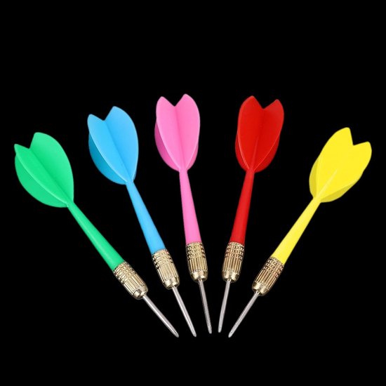 15-delige set gekleurde dartpijlen met scherpe punten in rood, geel, groen, paars en blauw voor volwassenen