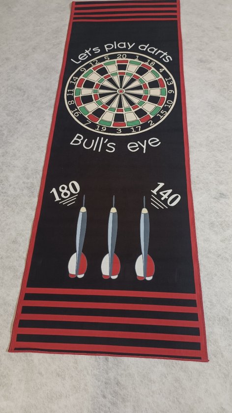 dartmat - dartkleed - dart vloerkleed - 237 x 80 cm - bulls eye - zwart / rood - met pijlen op dartmat van Merkloos